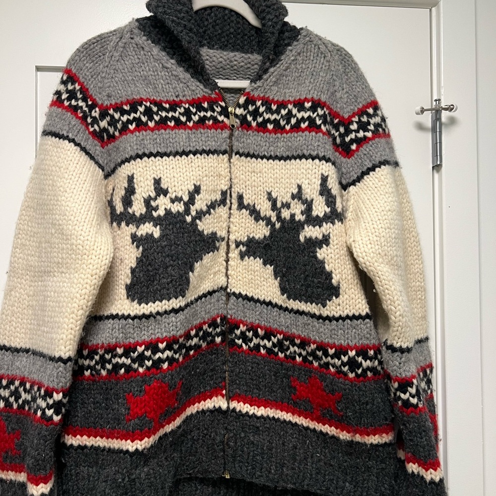 Handmade 100% Wool Zip Up